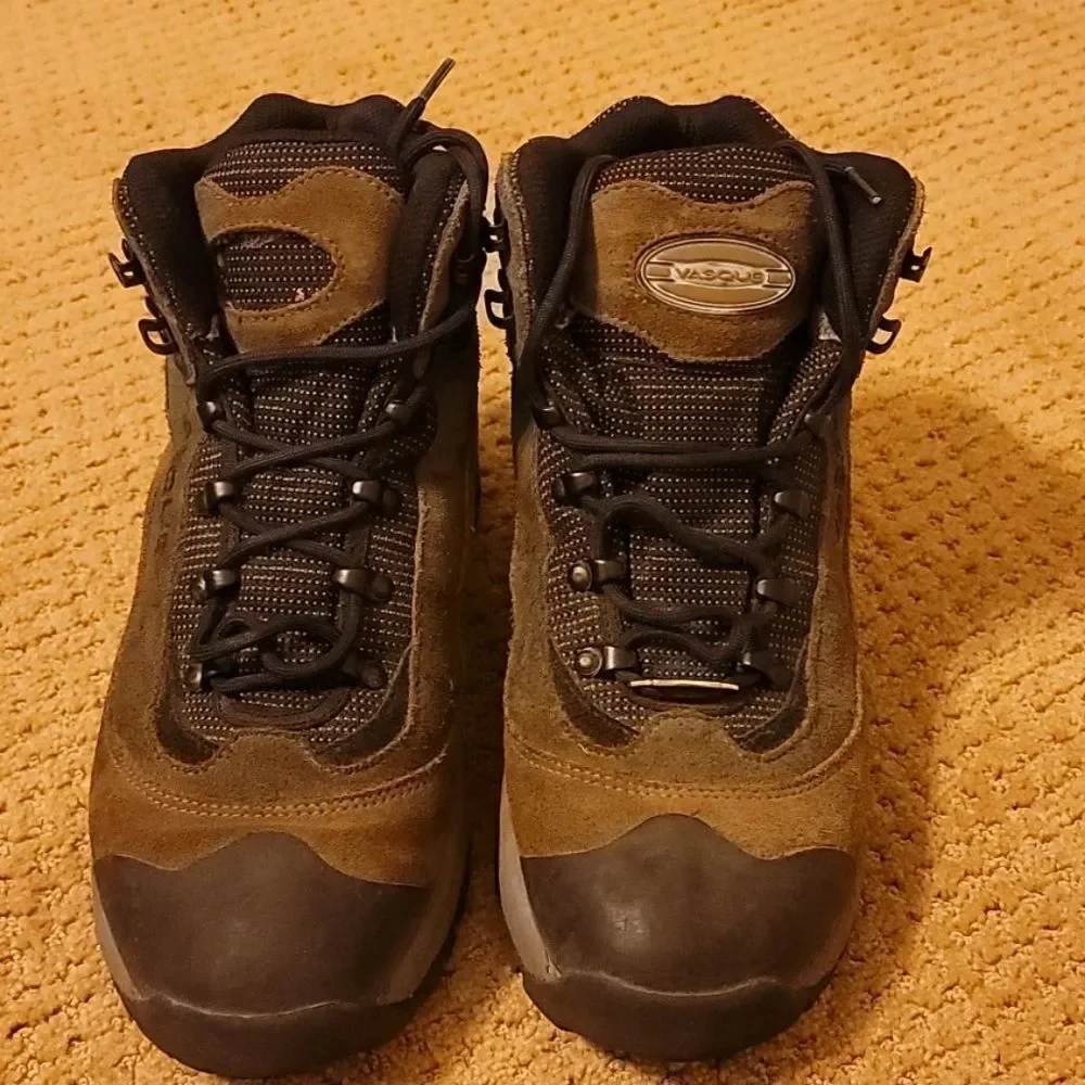 Vasque visit hiking boots size 8